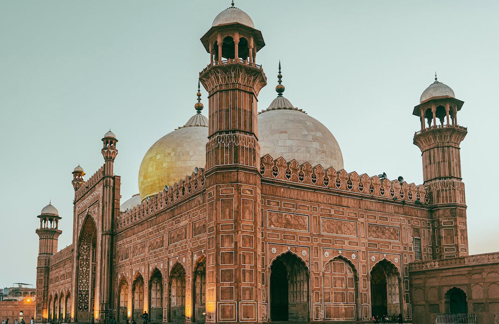 Badshahi Mosque-Historical Places to Visit in Lahore